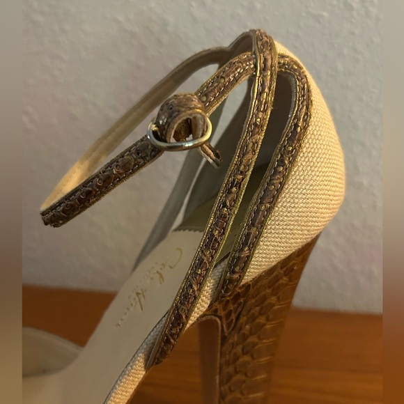 Perfect Summer Heel! Ivory Canvas & Snakeskin Trim Platform Peep Toe (Size 9) - Picture 7 of 10